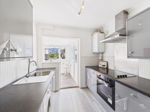 Photo 21- click for photo gallery